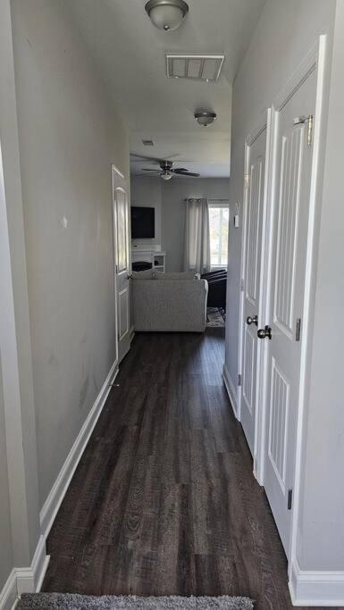 Gorgeous 3 Bedroom Home With Cable Tv In All Rooms & Free Wi-Fi Concord Exterior photo